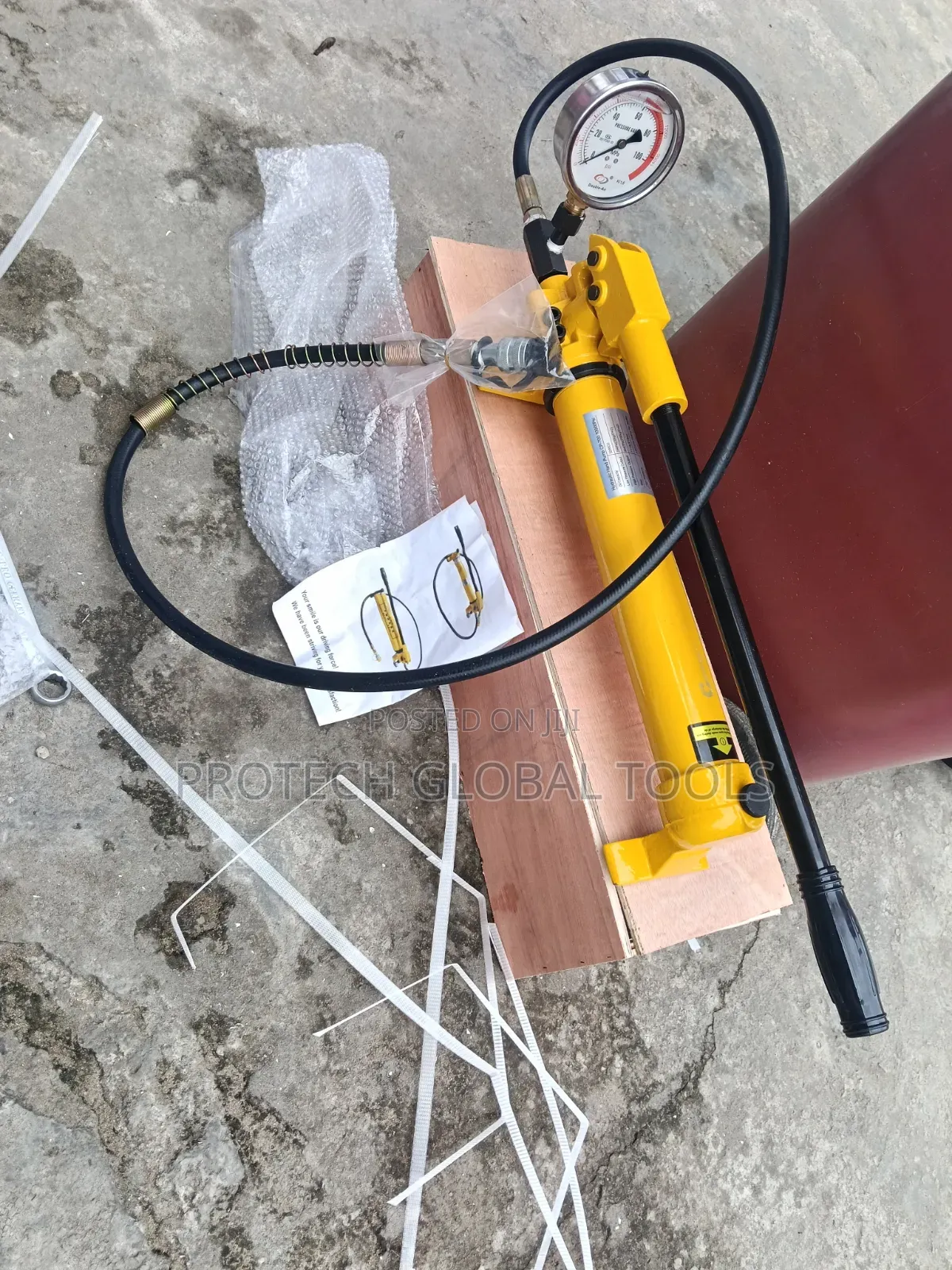Hydraulic Pump With Guage