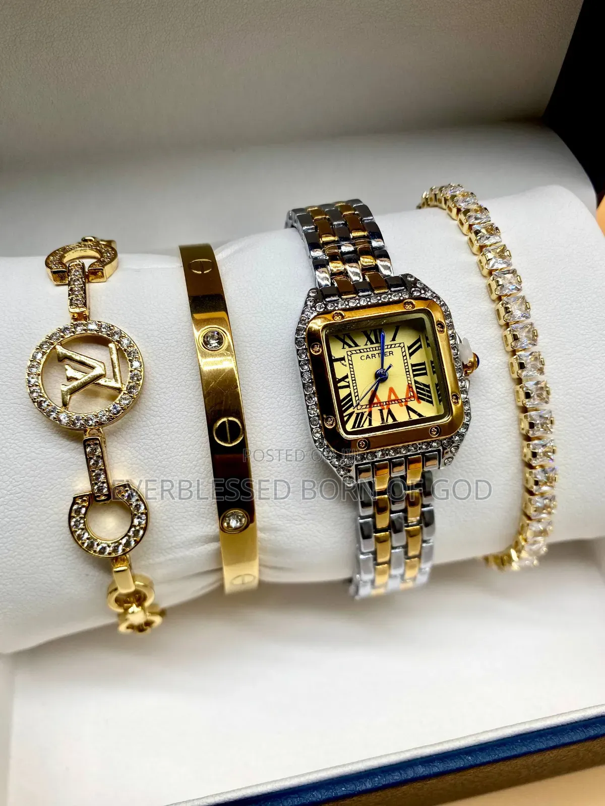 Top Quality Cartier Female Watch and Bracelet Set