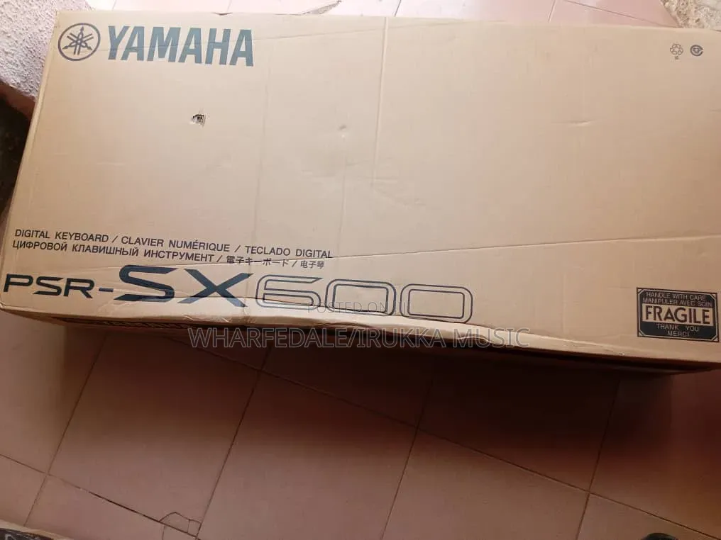 Yamaha PSR- Sx 600