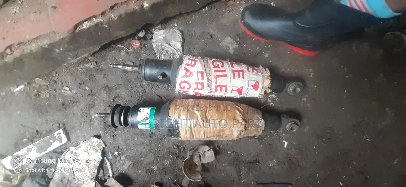 Infiniti Qx56 2010 Model Back Shock