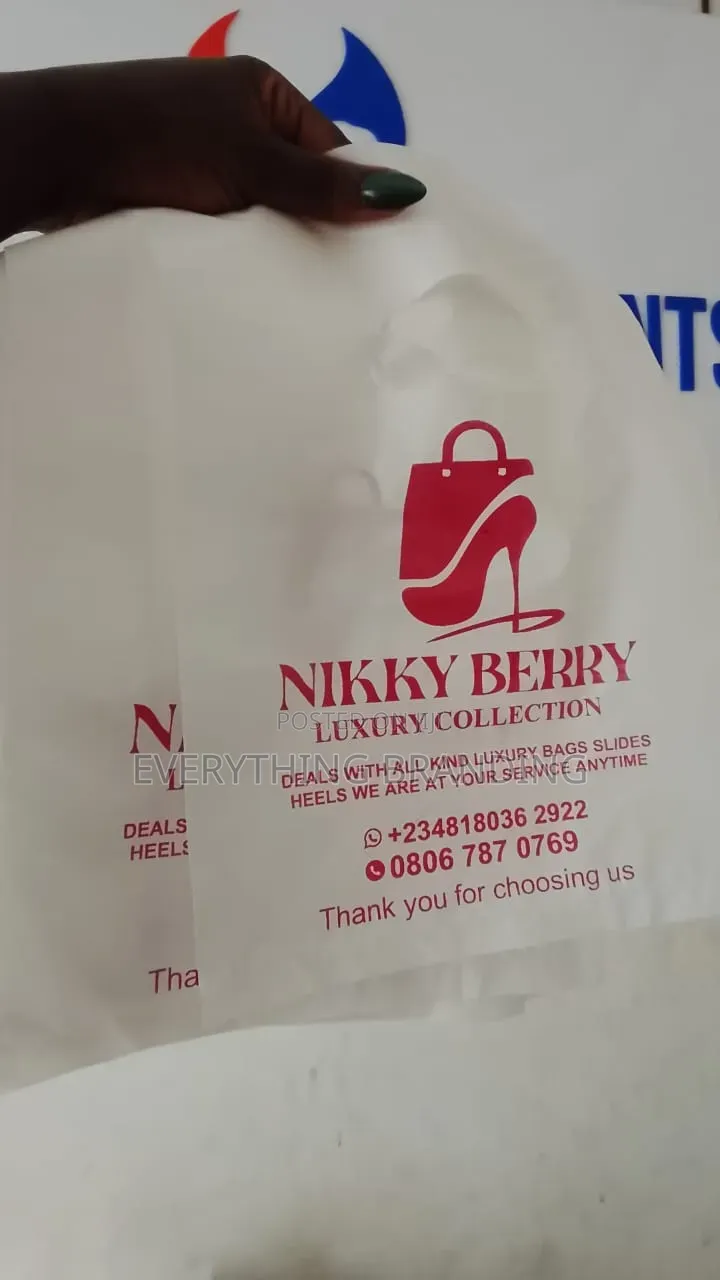 Custom Poly Nylon Shopping Bag Printing for Fashion Stores