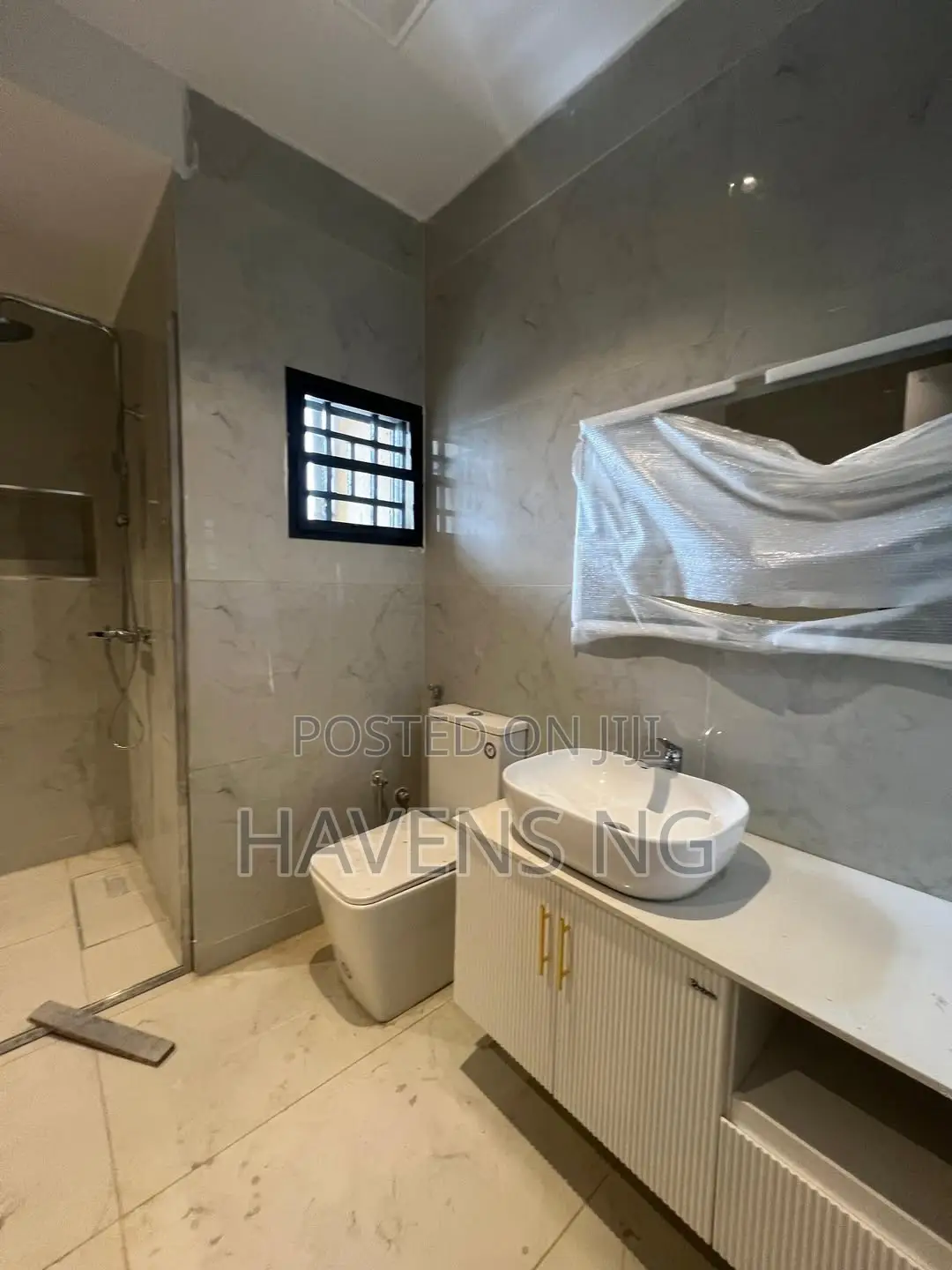 4bdrm Duplex in Agodi for rent