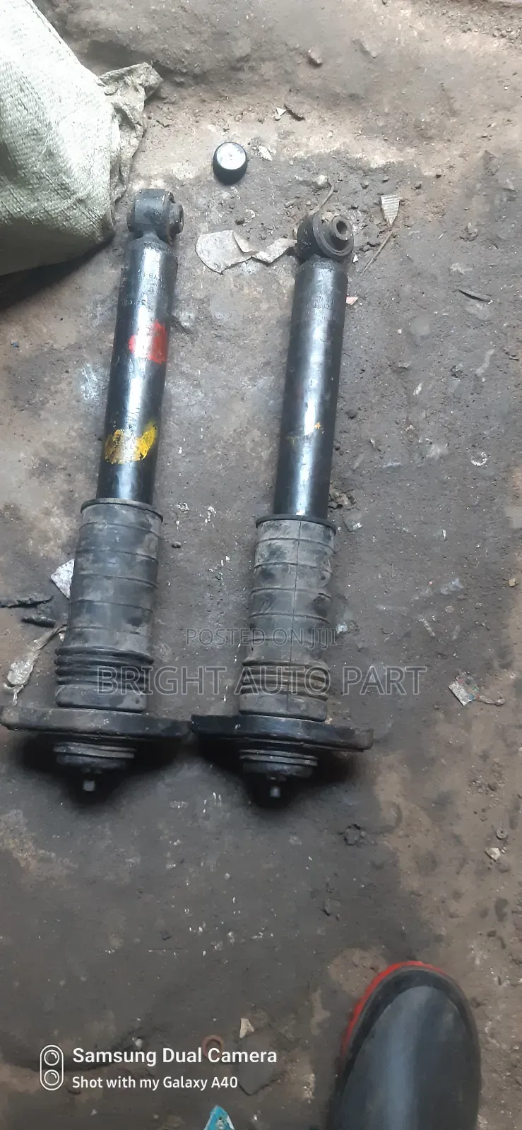 Back Shock Nissan Pathfinder 2015 Model