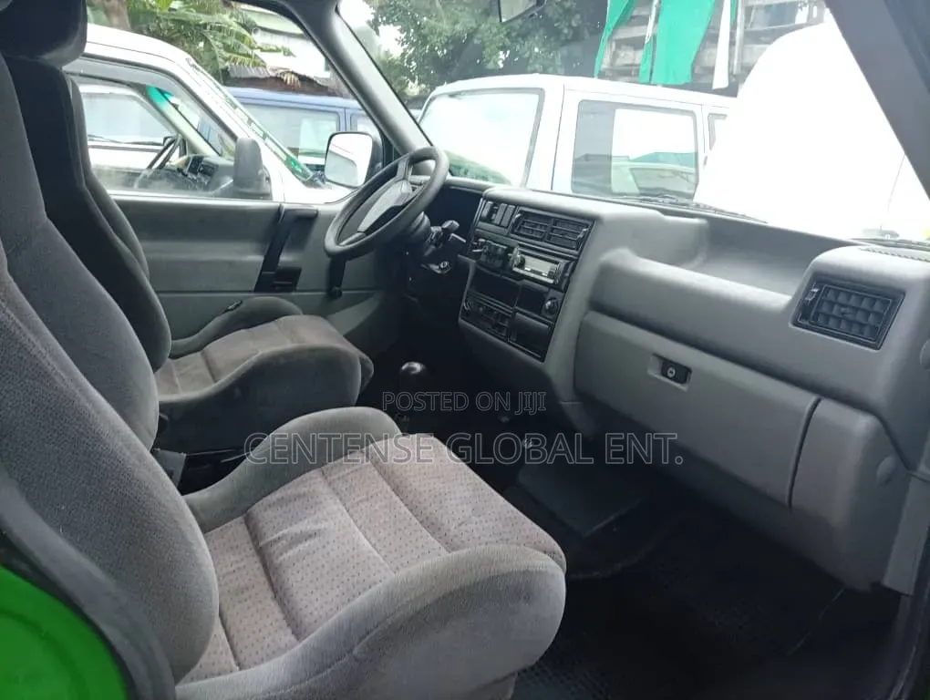 Volkswagen Transporter 1997 Green