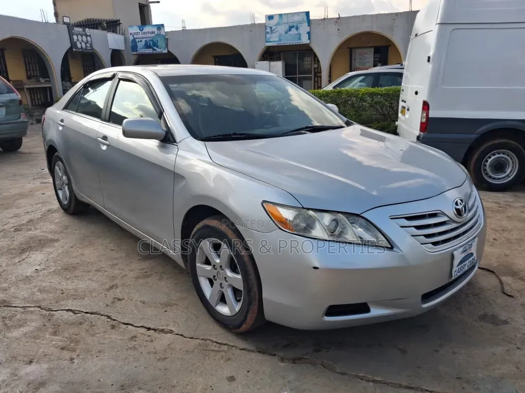 Toyota Camry LE 4dr Sedan (2.4L 4cyl 5A) 2007 Silver