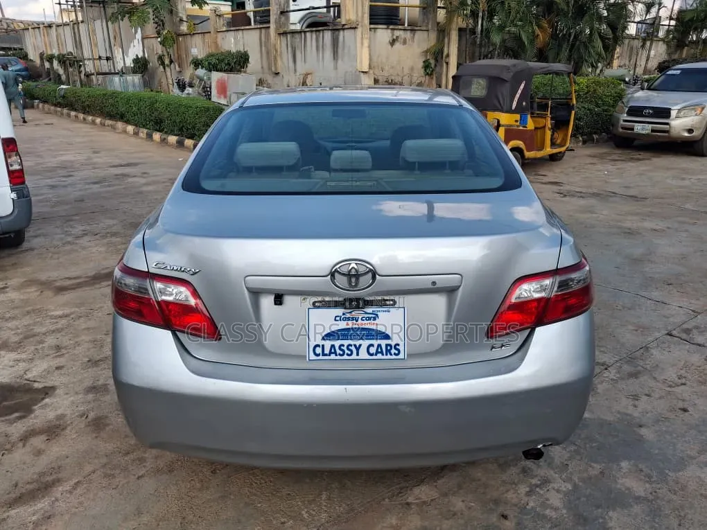 Toyota Camry LE 4dr Sedan (2.4L 4cyl 5A) 2007 Silver