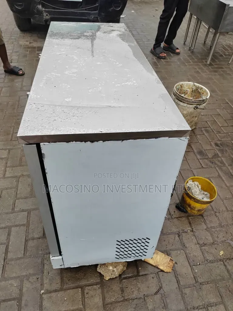 Hubert Commercial 3-Door Back Bar Cooler