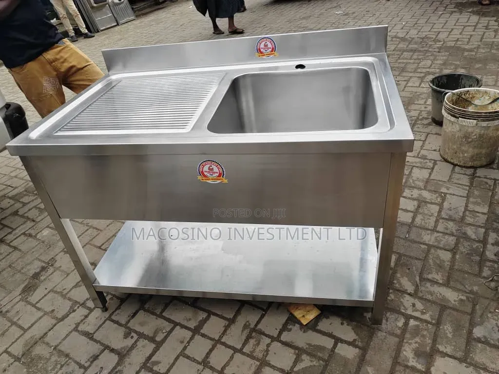 Commercial Stainless Steel Sink With Basin and Integrated Drainboard