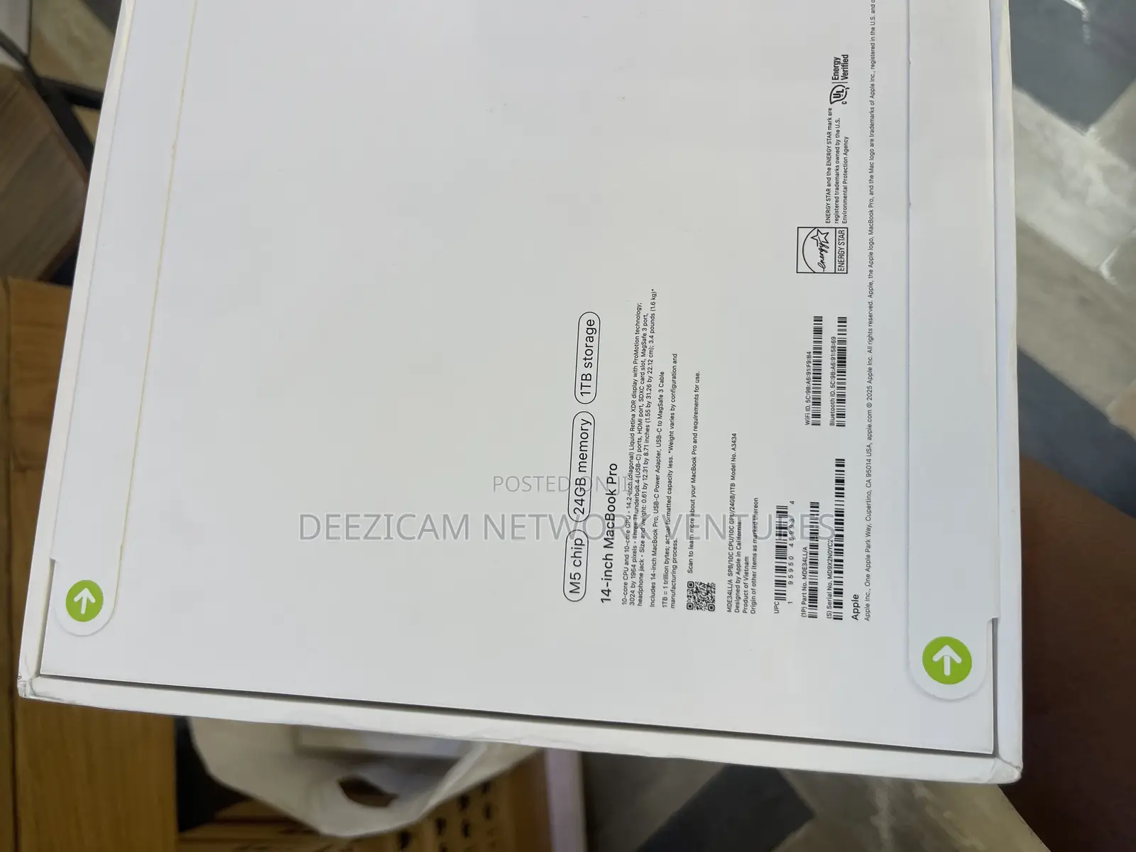 New Laptop Apple MacBook Pro 2025 M5 24GB Apple M5 SSD 1T