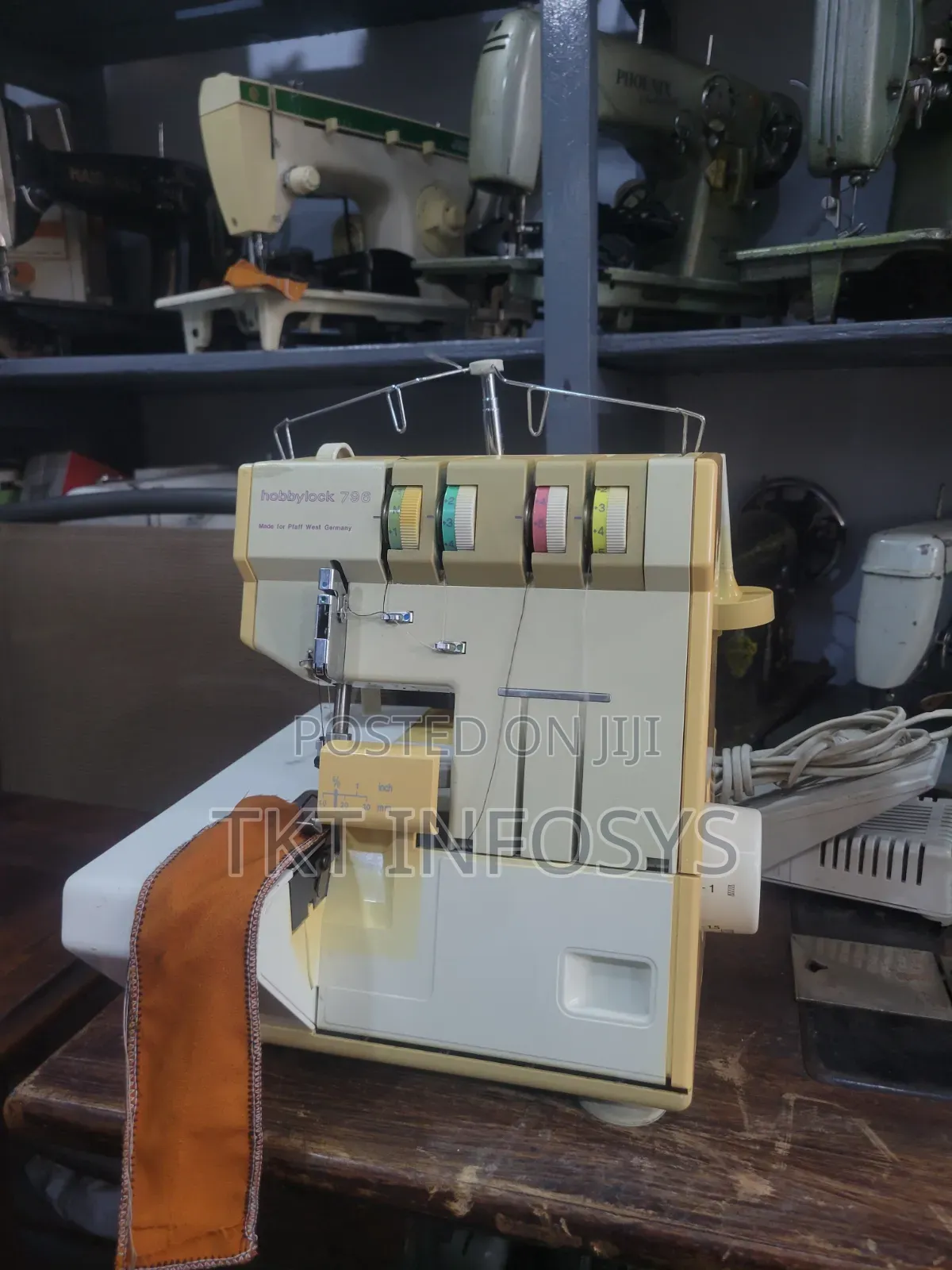 Hubbylock 796 Weave and Sew Machine