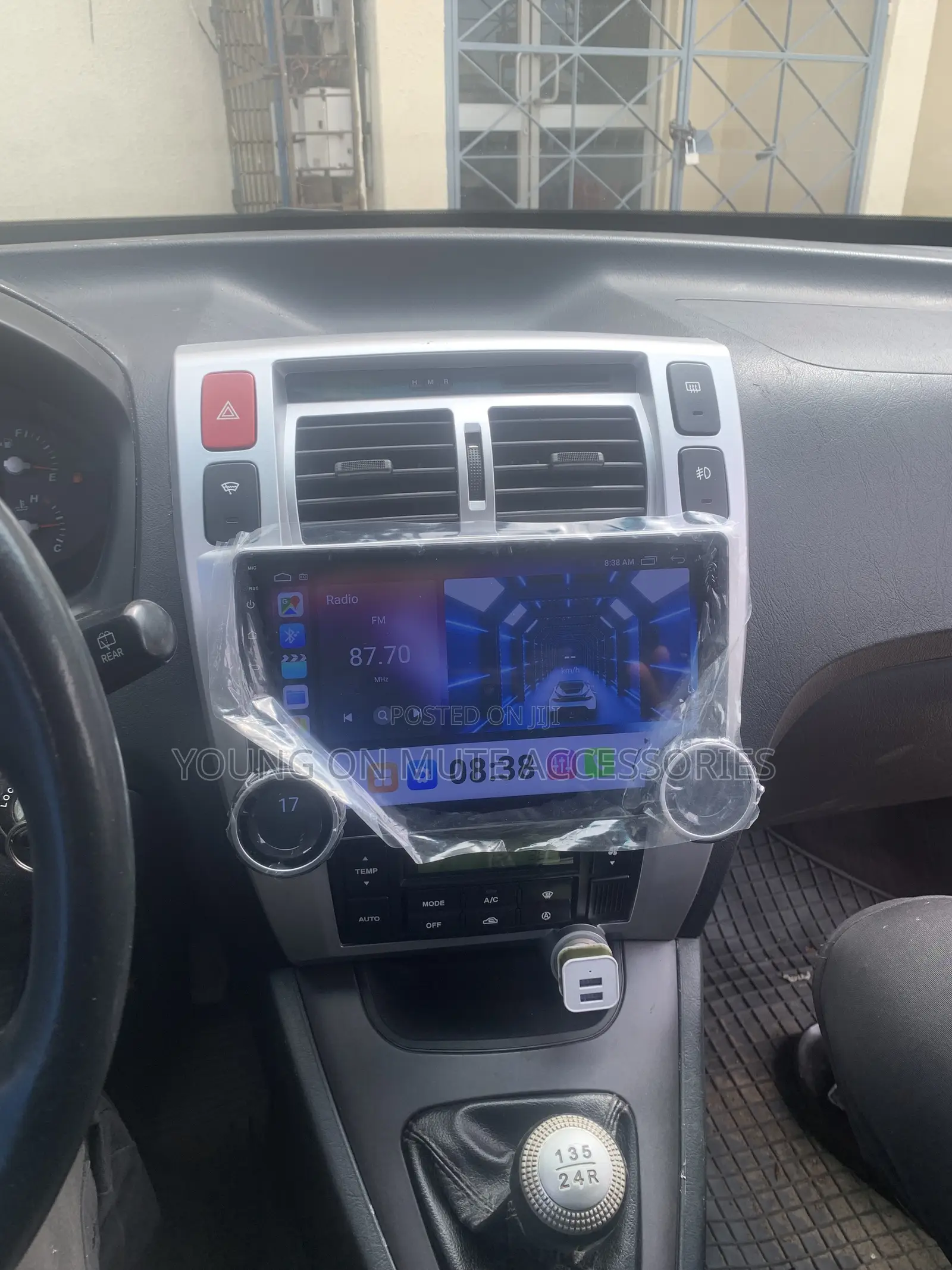 2006-2013 Hyundai Tucson Android Navigation + Reverse Camera