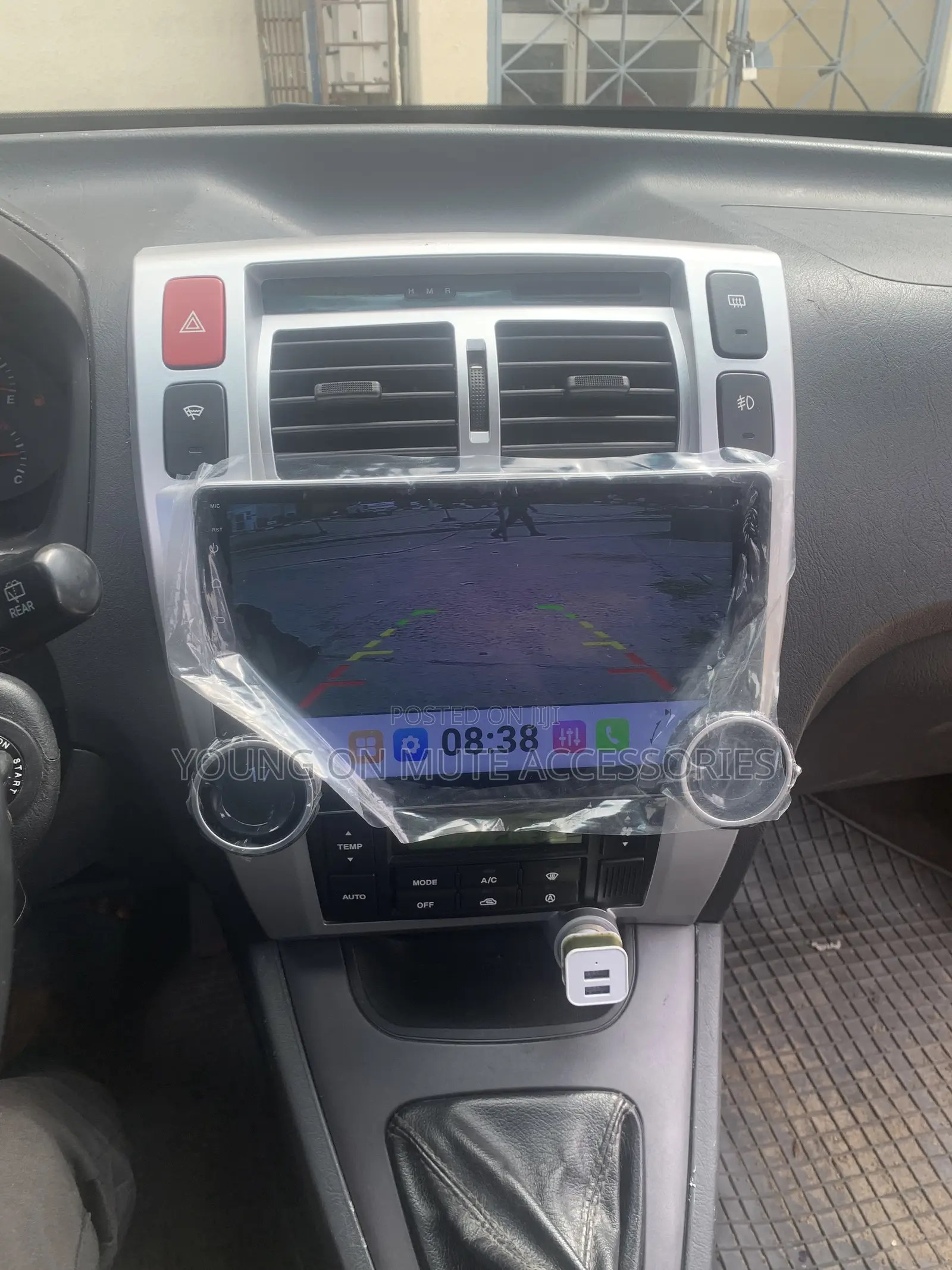2006-2013 Hyundai Tucson Android Navigation + Reverse Camera