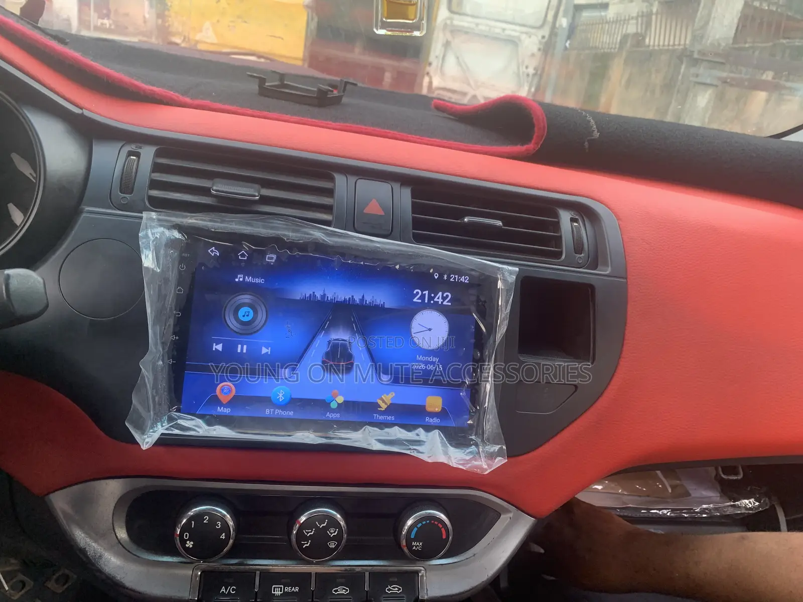 2011-2015 Kia Rio Andriod Navigation + Reverse Camera