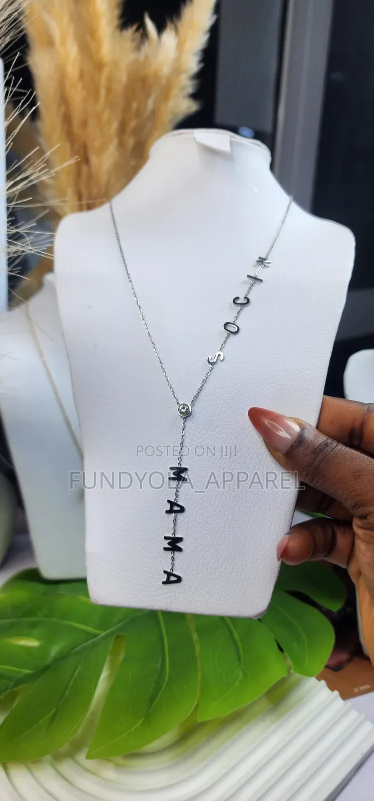Cleavrage Chain Fashion Necklace