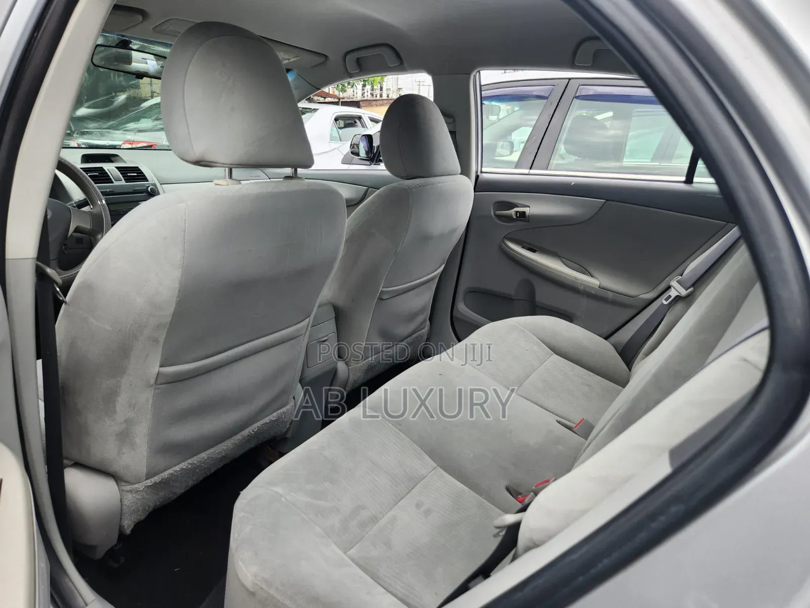 Toyota Corolla 2012 Silver