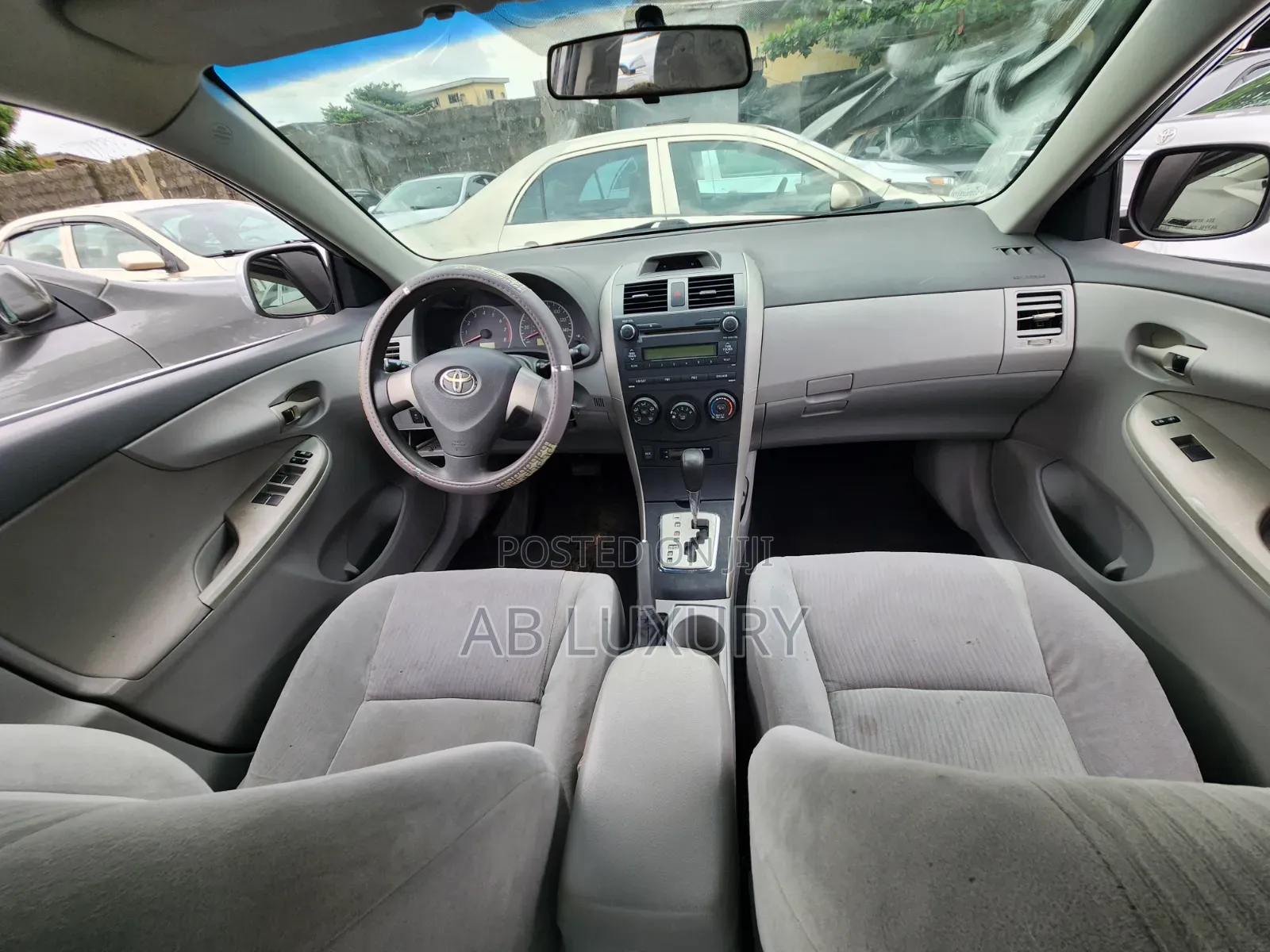 Toyota Corolla 2012 Silver