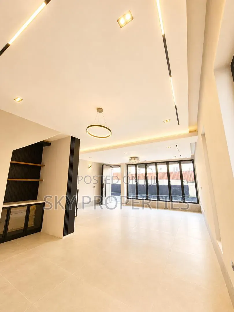 4bdrm Duplex in Parkview, Old Ikoyi for rent
