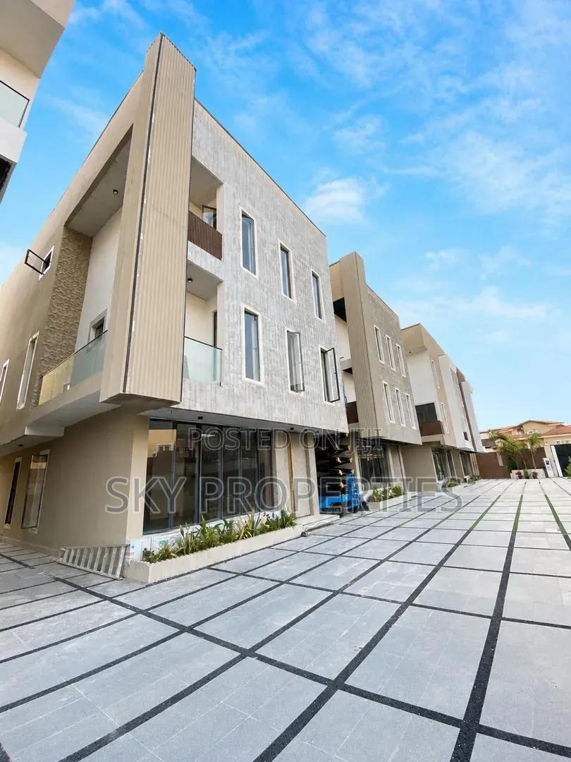 4bdrm Duplex in Parkview, Old Ikoyi for rent