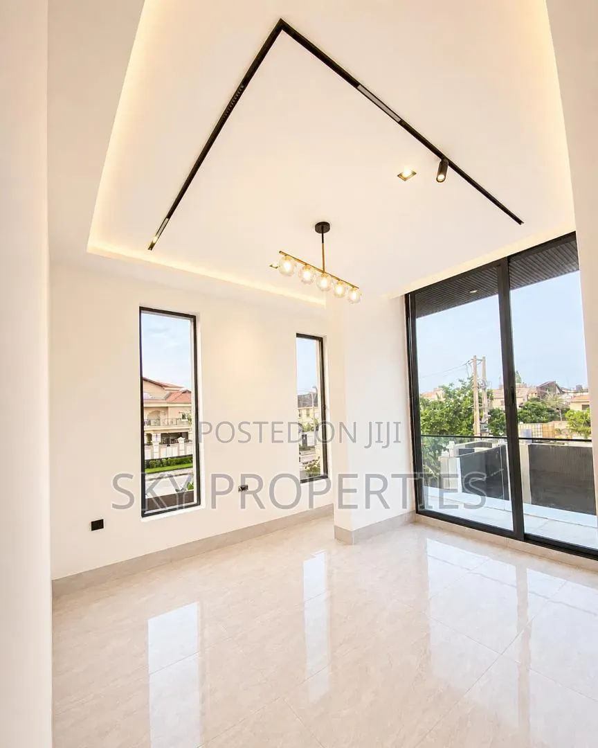 4bdrm Duplex in Parkview, Old Ikoyi for rent