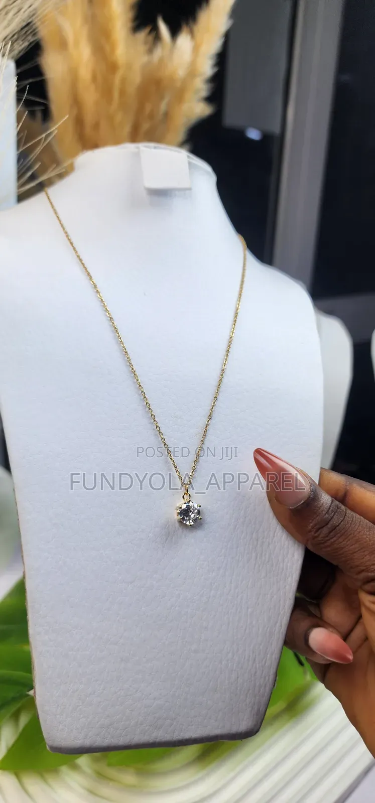 Stud Stone Pendant Necklace