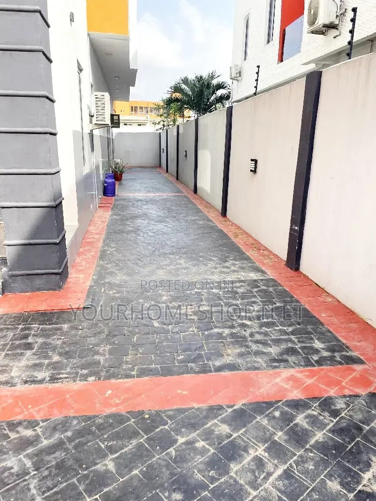 Brand New Luxury 4/3 Bedroom Self Compound With Gym
