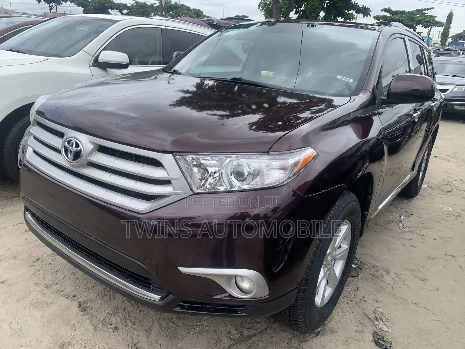 Toyota Highlander Limited 3.5l 4WD 2013 Burgundy