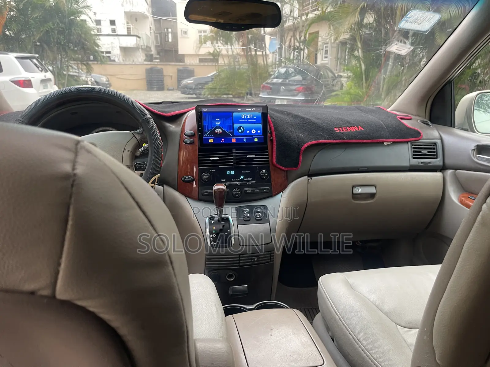 Toyota Sienna XLE FWD (3.3L V6 5A) 2004 Gold