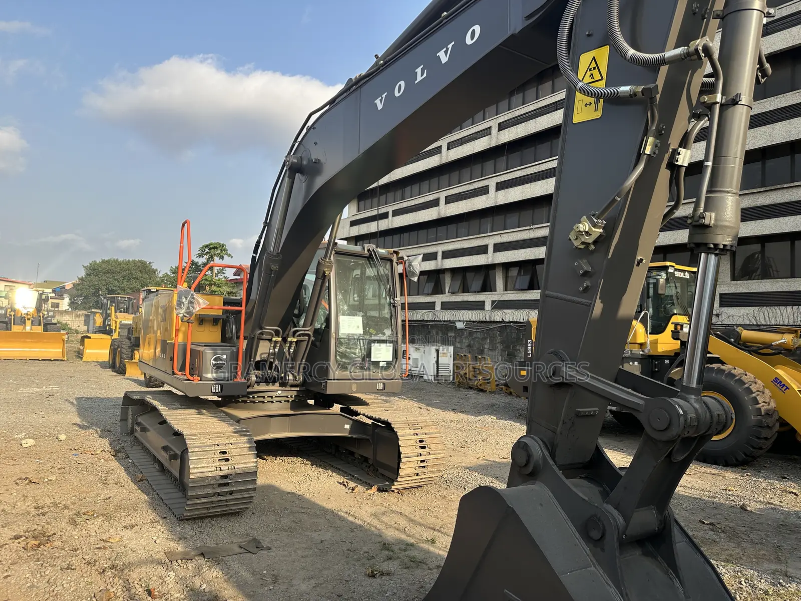 Brand New Volvo Excavator Ec300 Machine for Sale