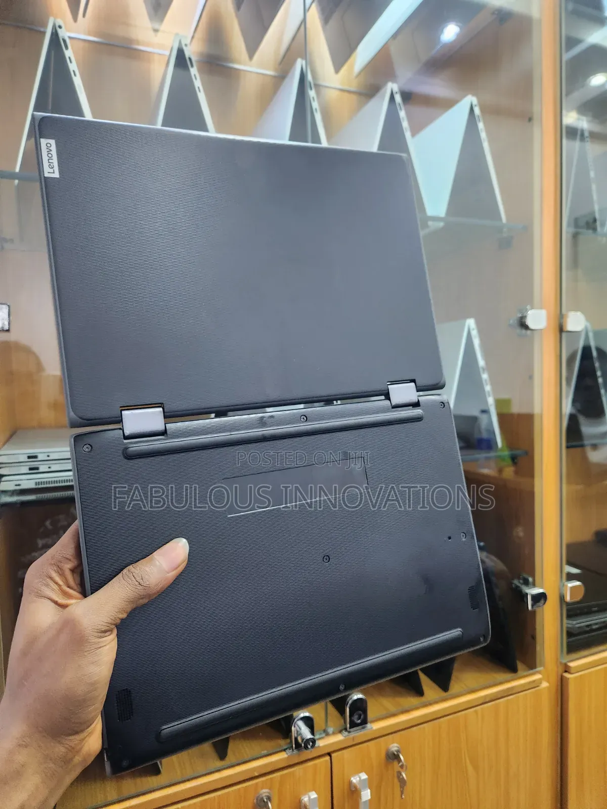 Laptop Lenovo 100e 4GB Intel Pentium SSD 128GB