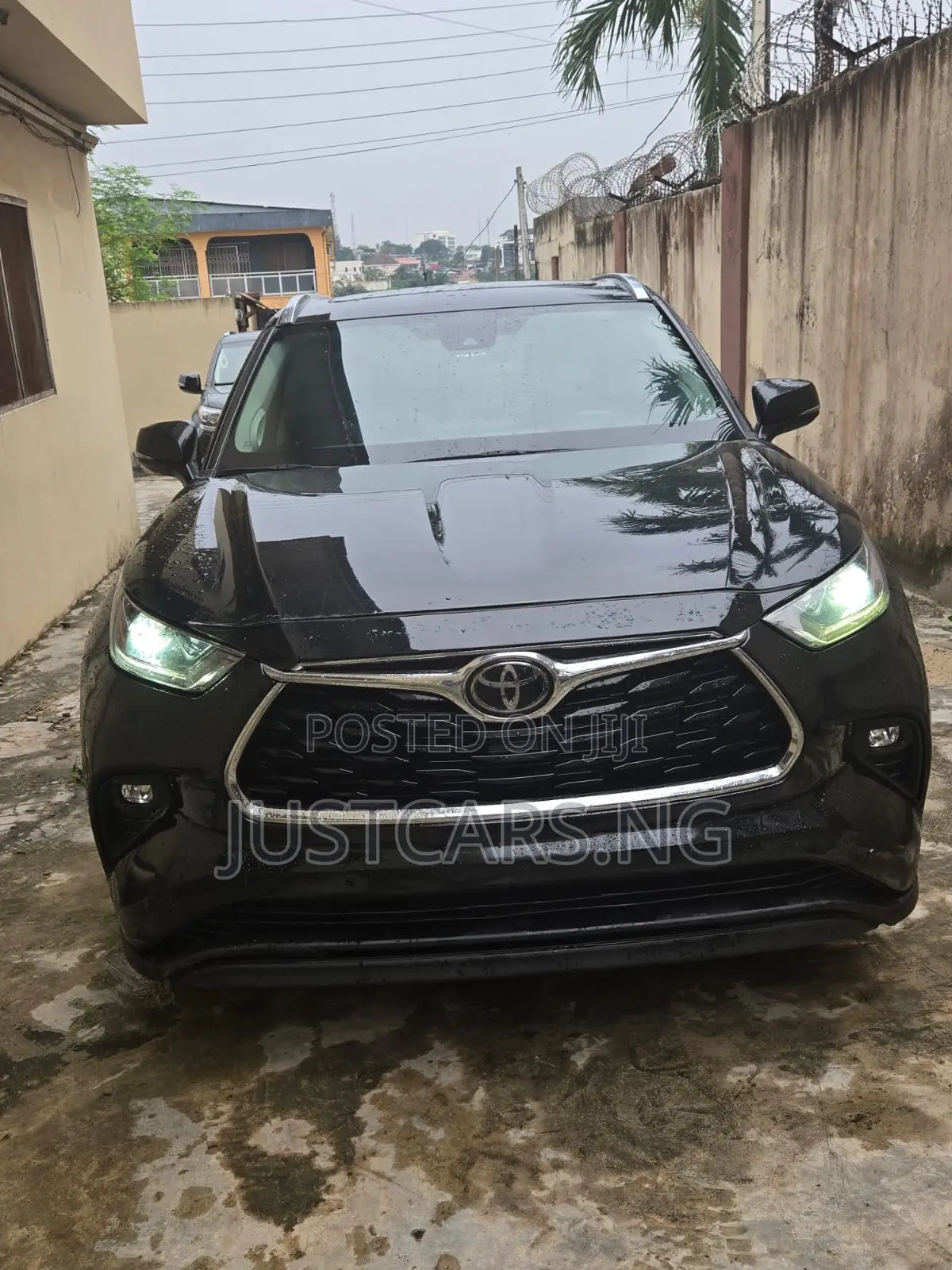 Toyota Highlander Limited 2021 Black
