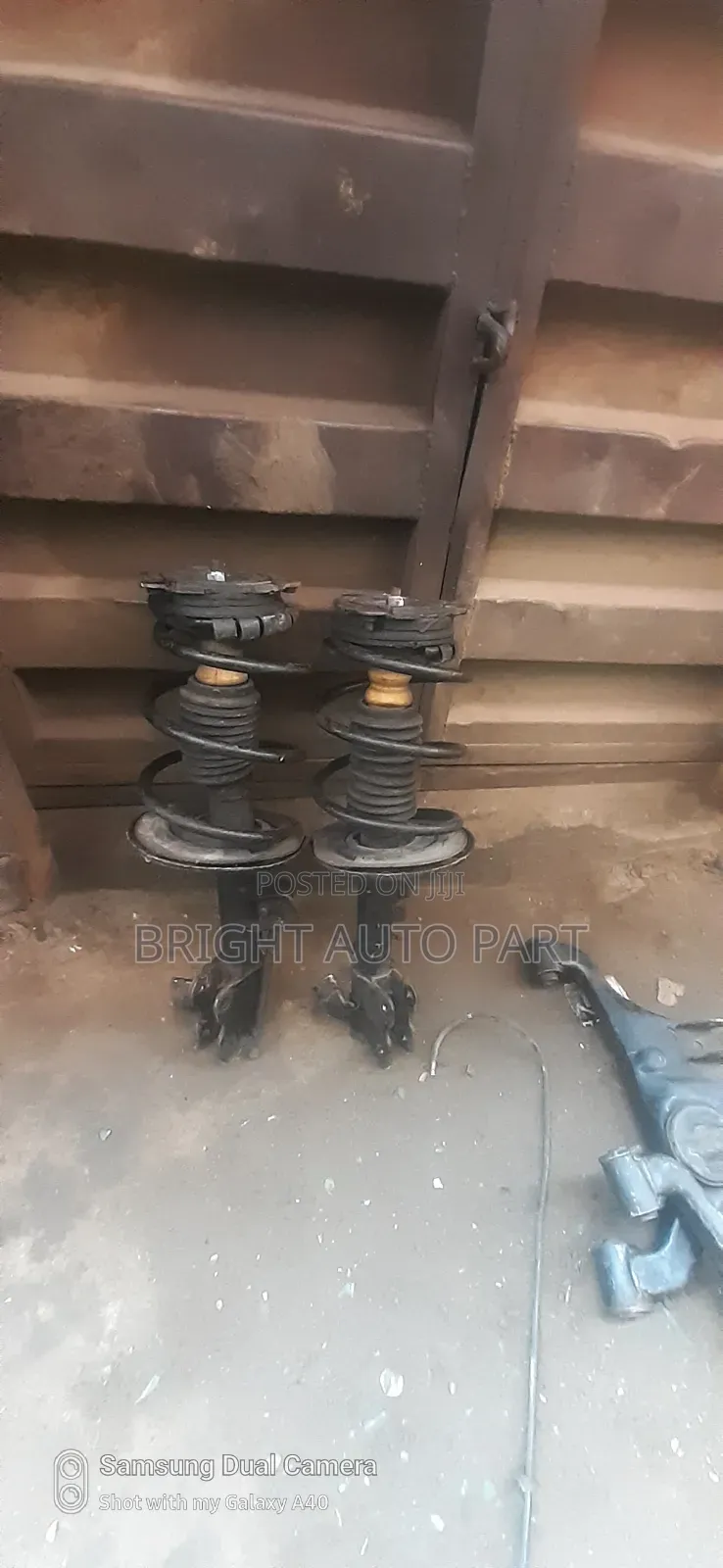 Front Shock Nissan Murano 2010 Model