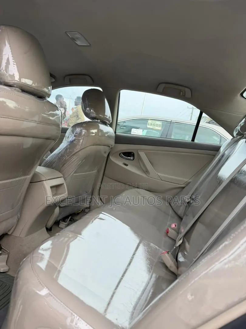 Toyota Camry 2010 Green