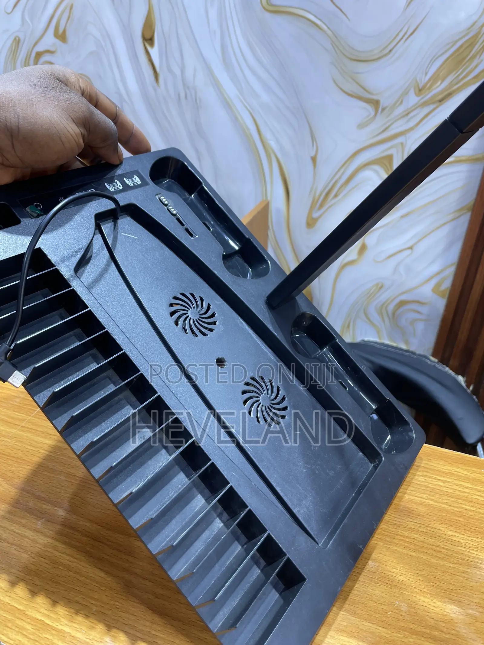 Used Multifunctional Cooling Stand