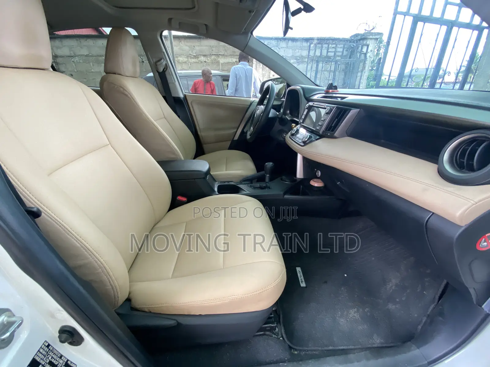 Toyota RAV4 Limited 4dr SUV AWD (2.5L 4cyl 6A) 2014 White