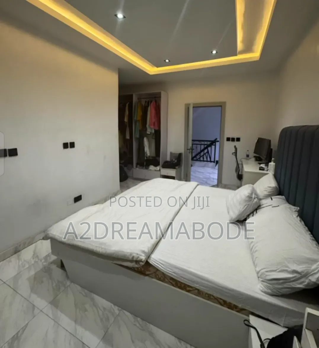 Furnished 4bdrm Duplex in Mende for sale