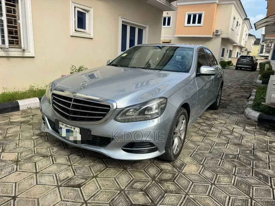 Mercedes-Benz E200 2014 Silver