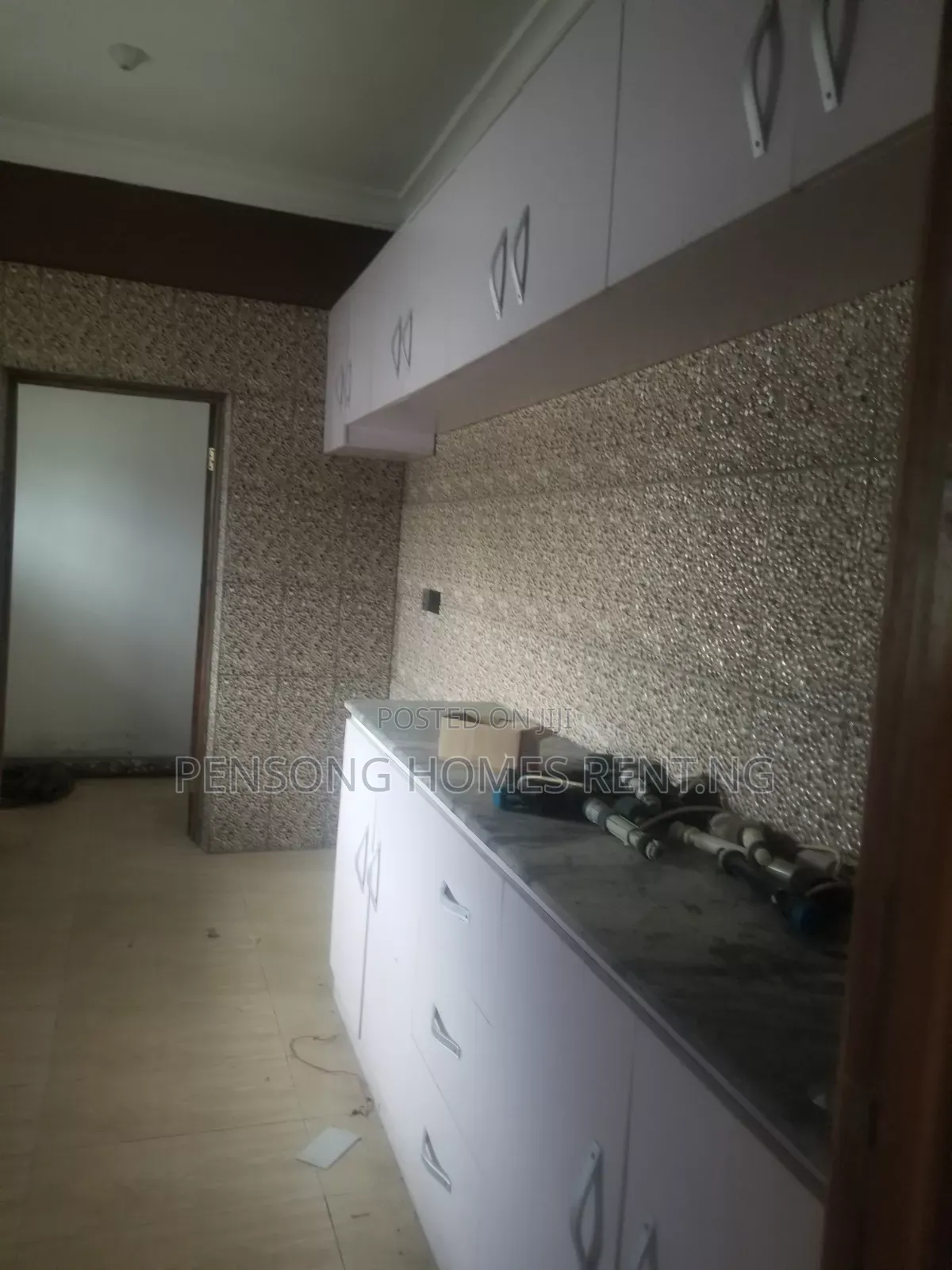4bdrm Duplex in Unilag Estate, Eleko for sale