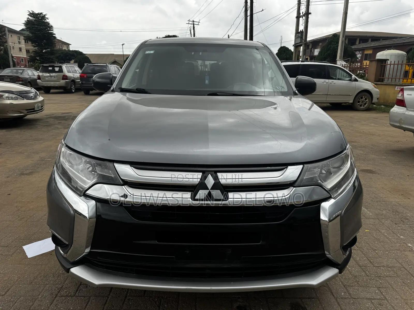 Mitsubishi Outlander SE FWD 2016 Gray