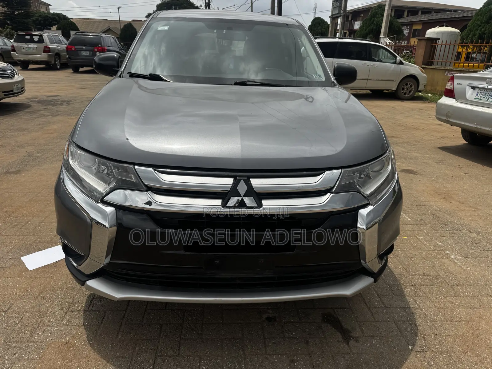 Mitsubishi Outlander SE FWD 2016 Gray