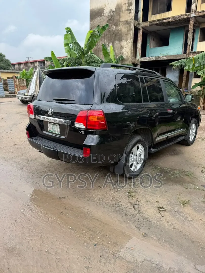 Toyota Land Cruiser 2015 Black