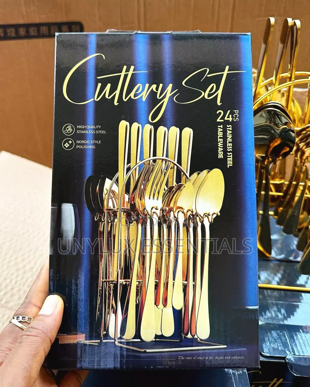 24pcs Gold Cutlery Set With Stand
