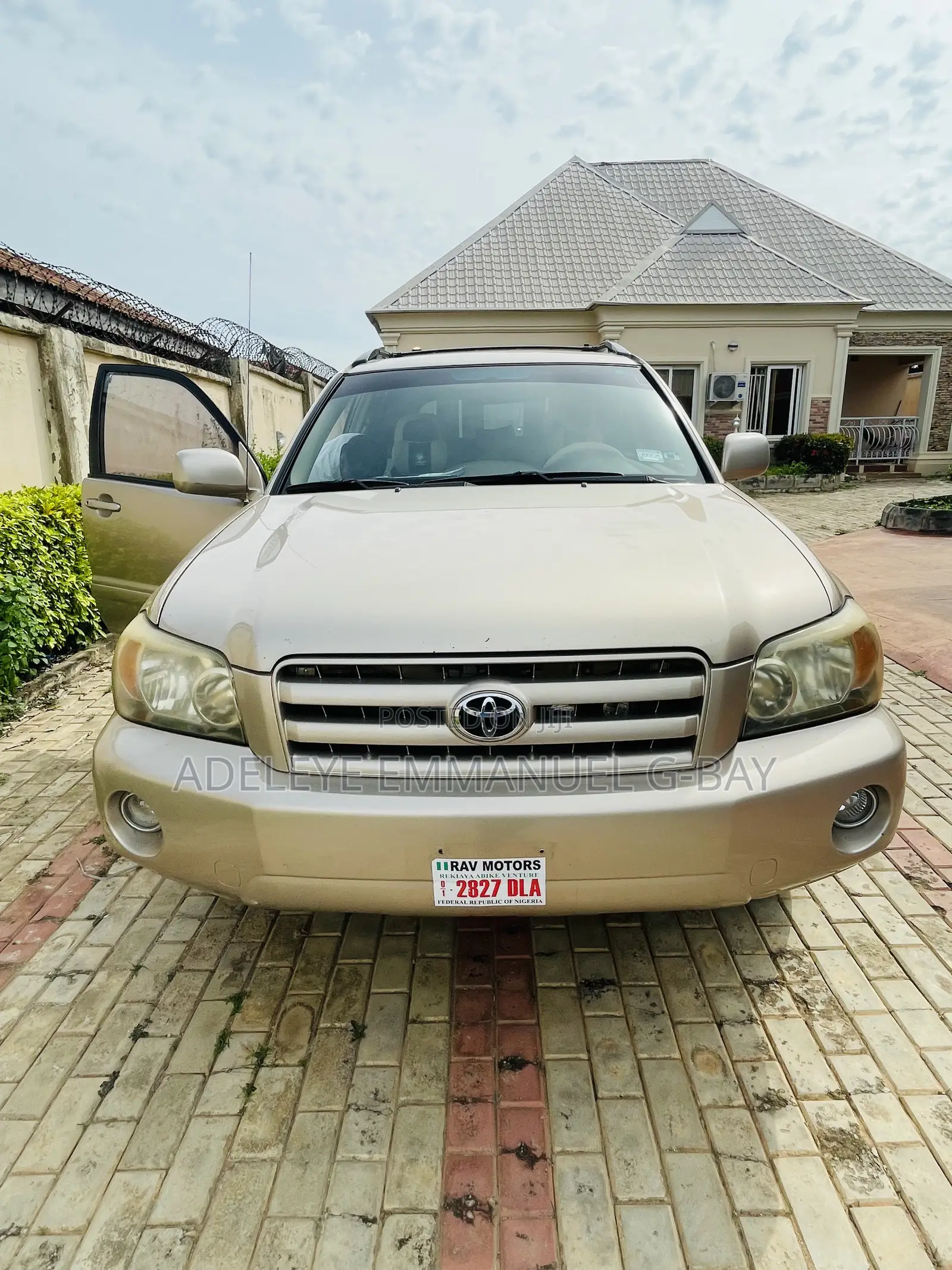 Toyota Highlander 2005 Gold
