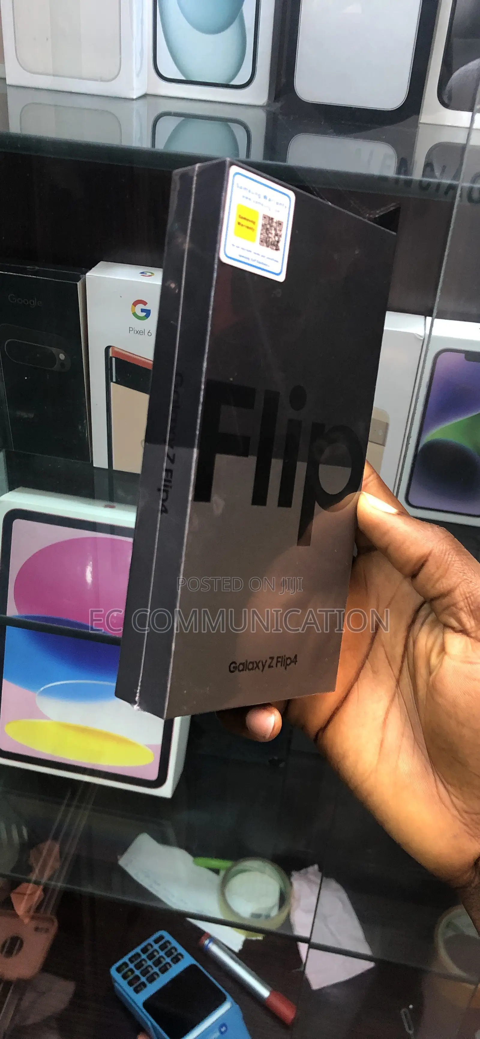 New Samsung Galaxy Z Flip4 256 GB Black