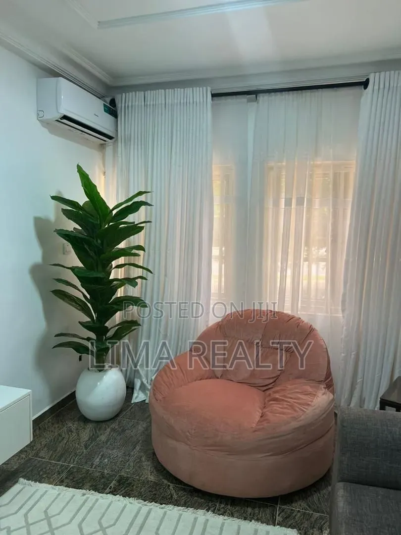 2 Units of 1 Bed Room