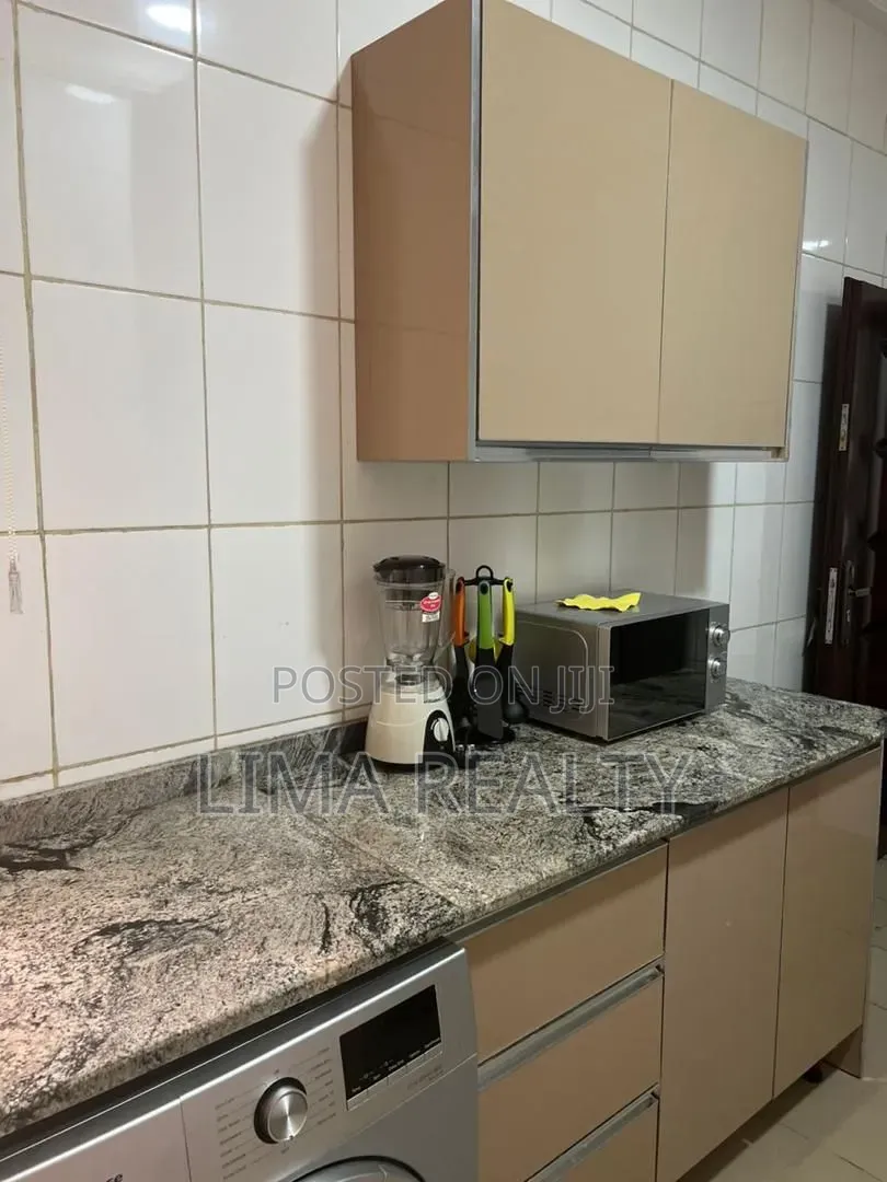 2 Units of 1 Bed Room