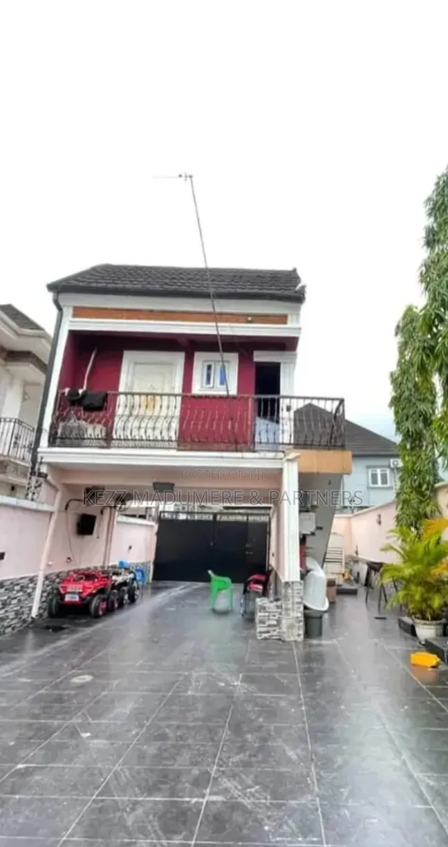 6bdrm Duplex in Dr Peter Odili ,, Trans Amadi for sale