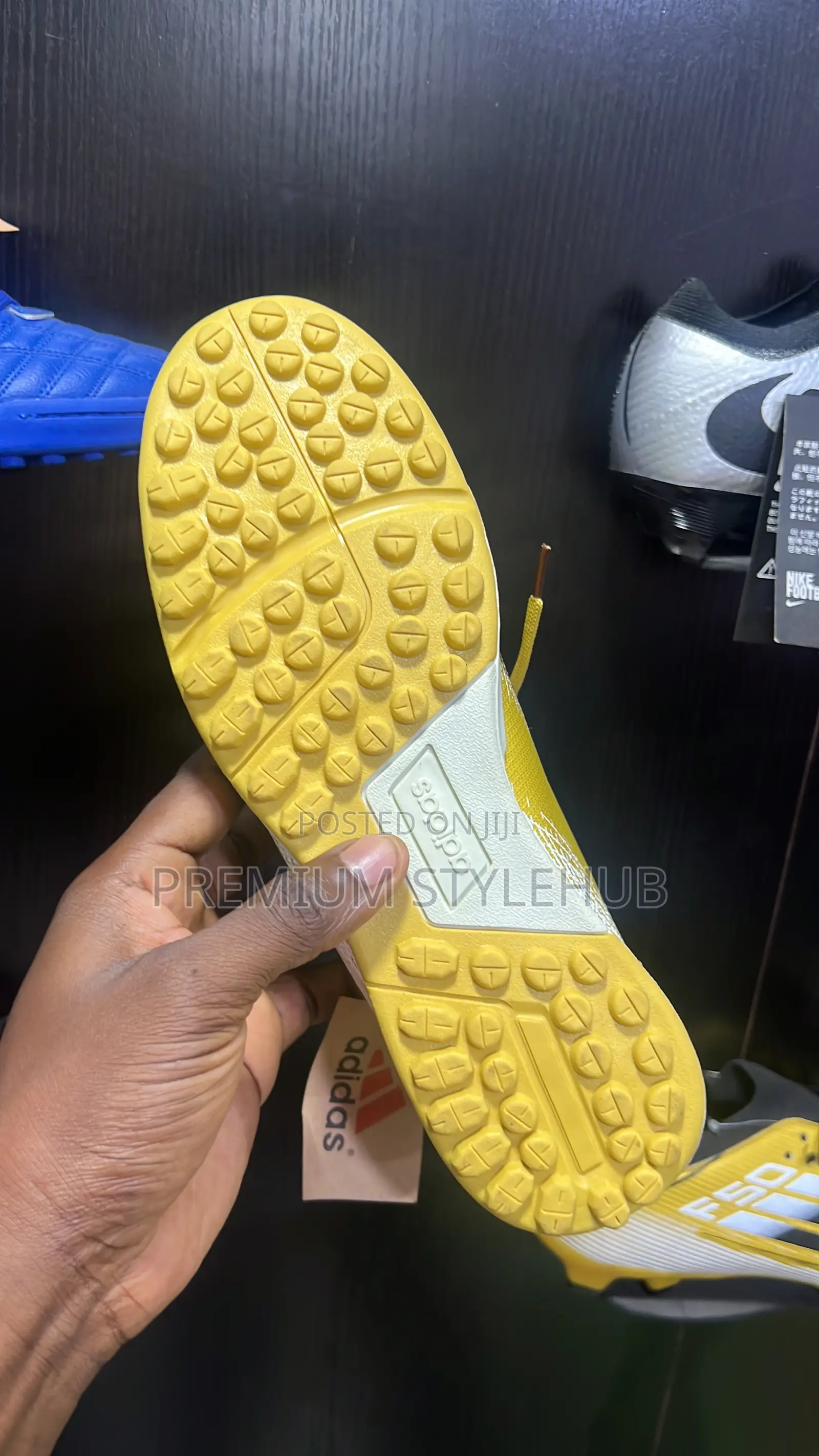 Adidas Gold Turf
