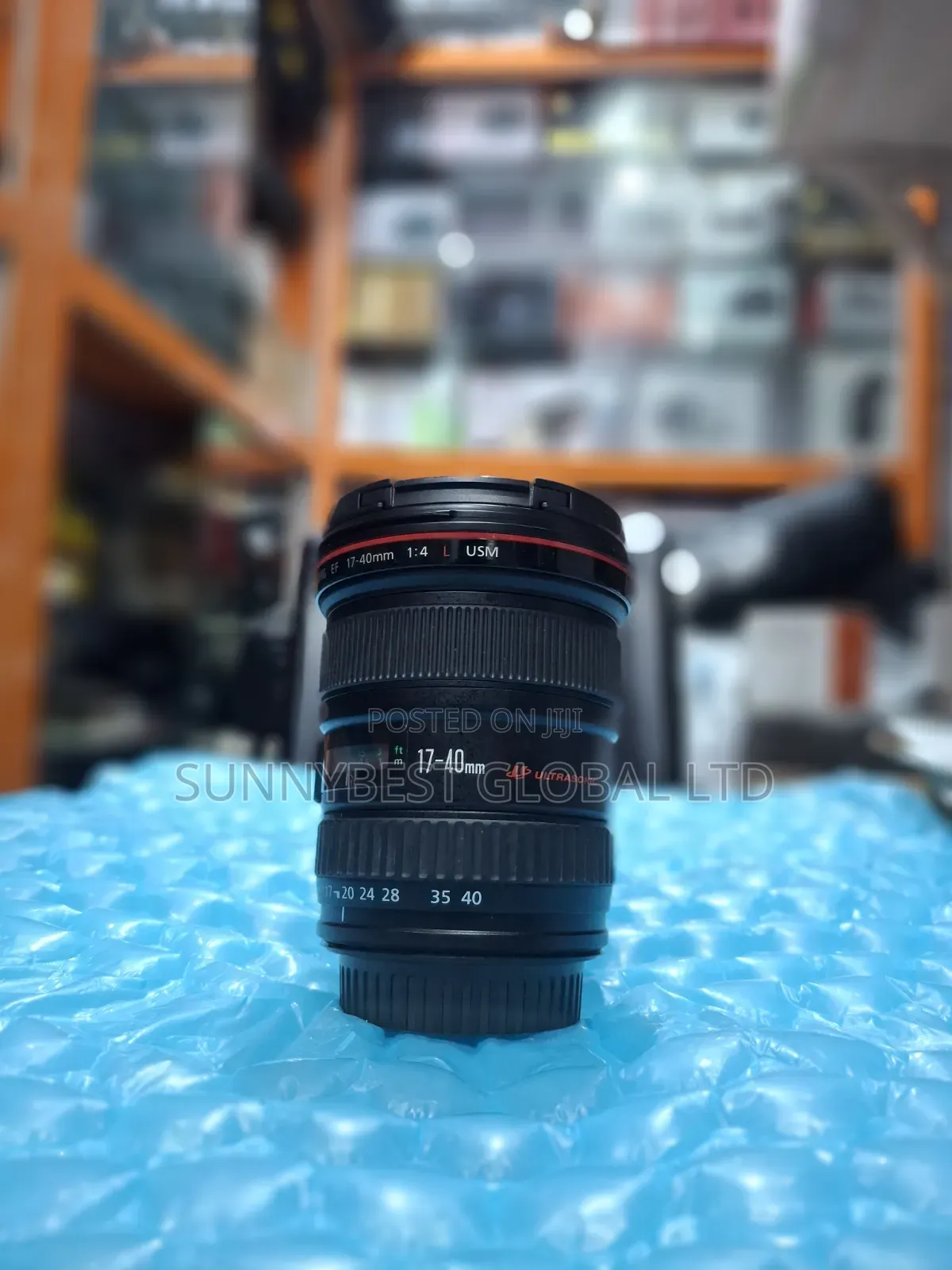 Canon 17-40mm F4