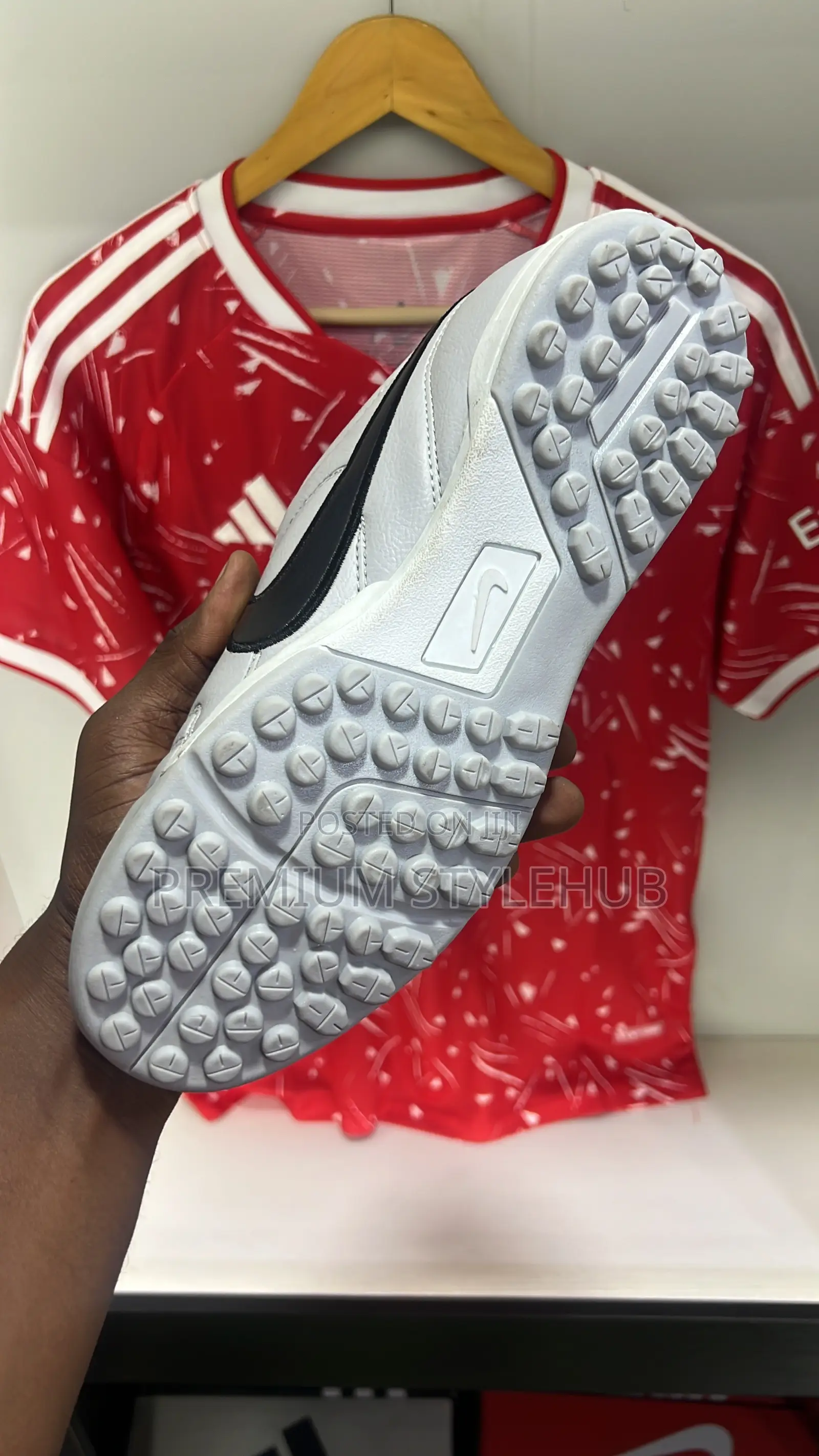 Tiempo Ash Football Boots