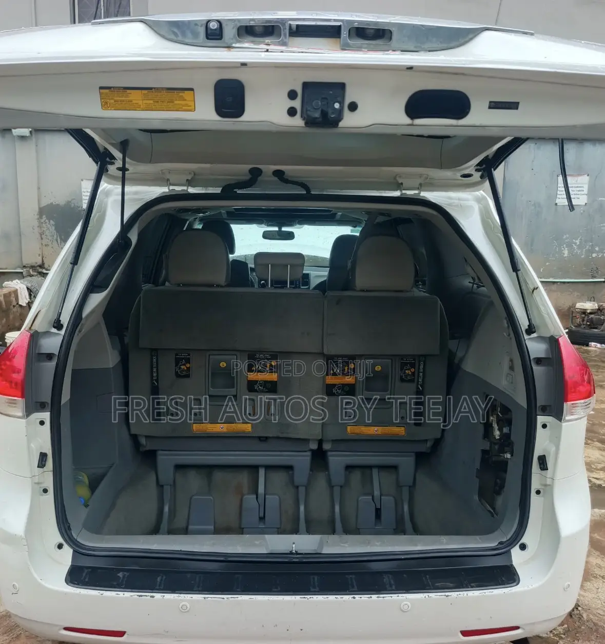 Toyota Sienna 2015 White